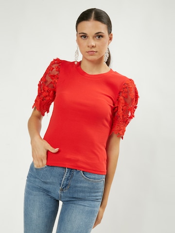 raudona Influencer Marškinėliai: priekis