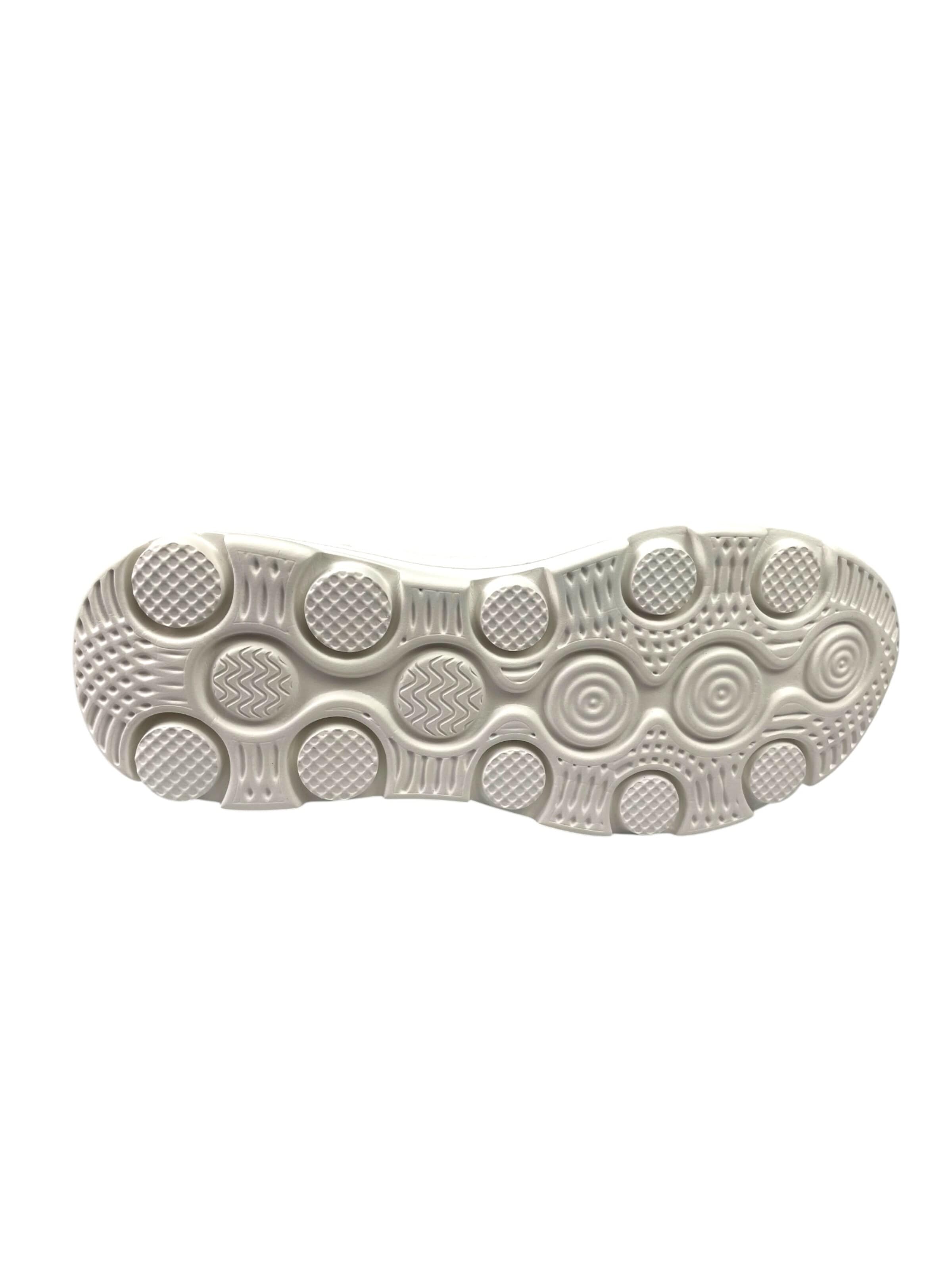 Kumixi Classic Flats 'Sneaker' in White