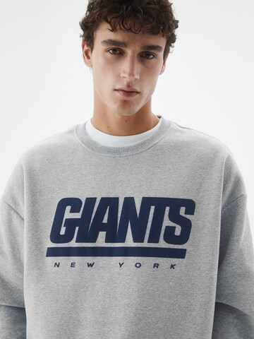 Pull&Bear Sweatshirt in Grau