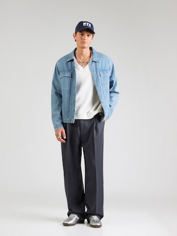 TOPMAN Wide leg Pleat-front trousers in Grey