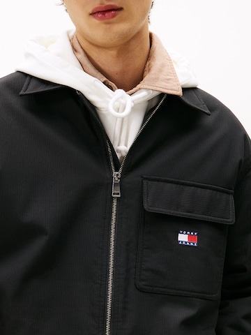 Tommy Jeans Jacke in Schwarz