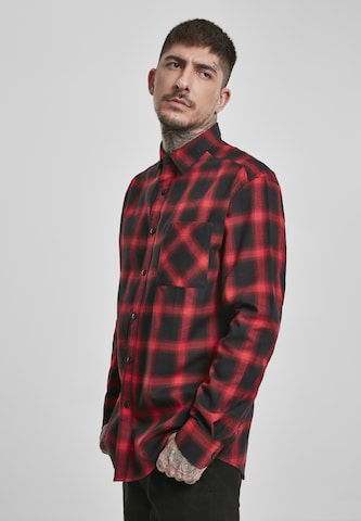 Urban Classics Comfort fit Button Up Shirt in Red