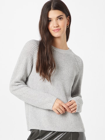 Pull-over QS en gris : devant