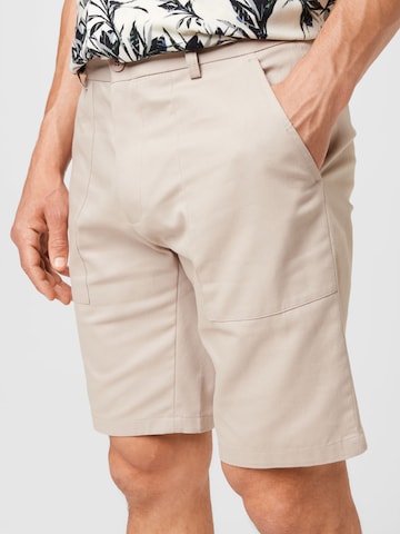 BURTON MENSWEAR LONDON Regular Shorts in Beige