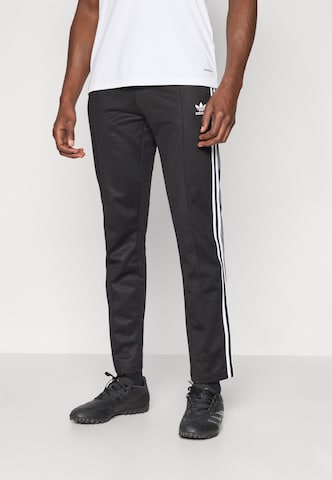 ADIDAS ORIGINALS Slimfit Nadrág 'Adicolor Classics Beckenbauer' - fekete: elől
