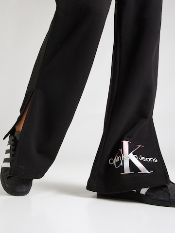 Calvin Klein Jeans Flared Hose in Schwarz