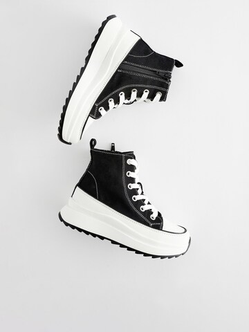 Baskets Next en noir