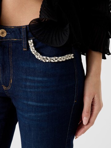 GUESS Skinny Jeans in Blue