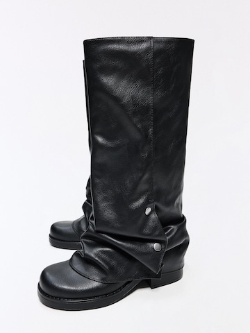 Bershka Boots in Black