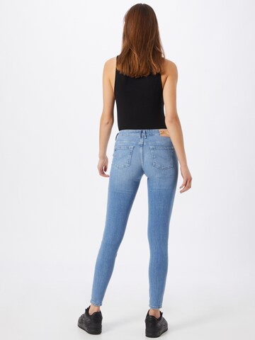 Skinny Jeans 'Carmen' de la ONLY pe albastru