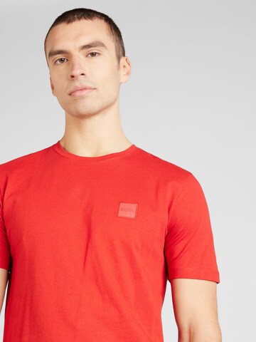 BOSS T-Shirt 'TALES 1' in Rot
