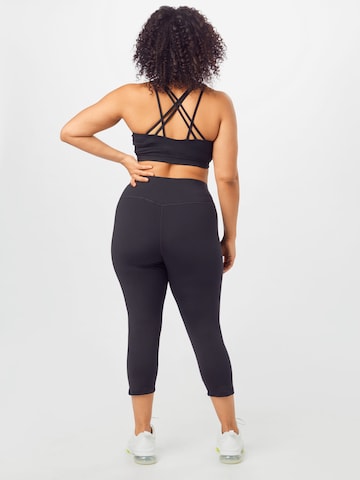 Nike Sportswear Skinny Workout Pants 'One' in Black