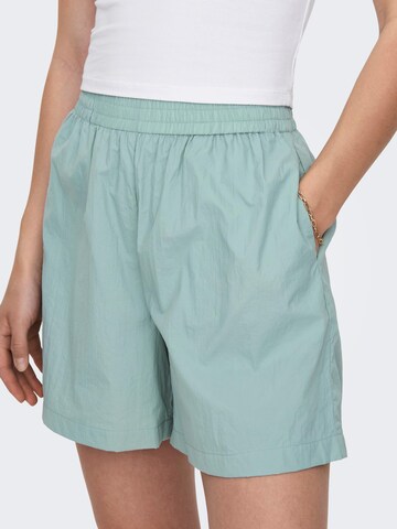 ONLY Regular Shorts 'NELLIE' in Blau