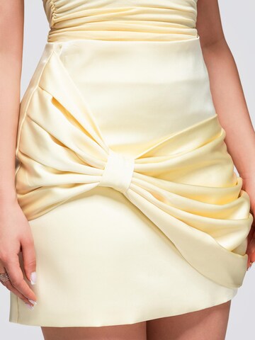 Gonna di Ombre in giallo