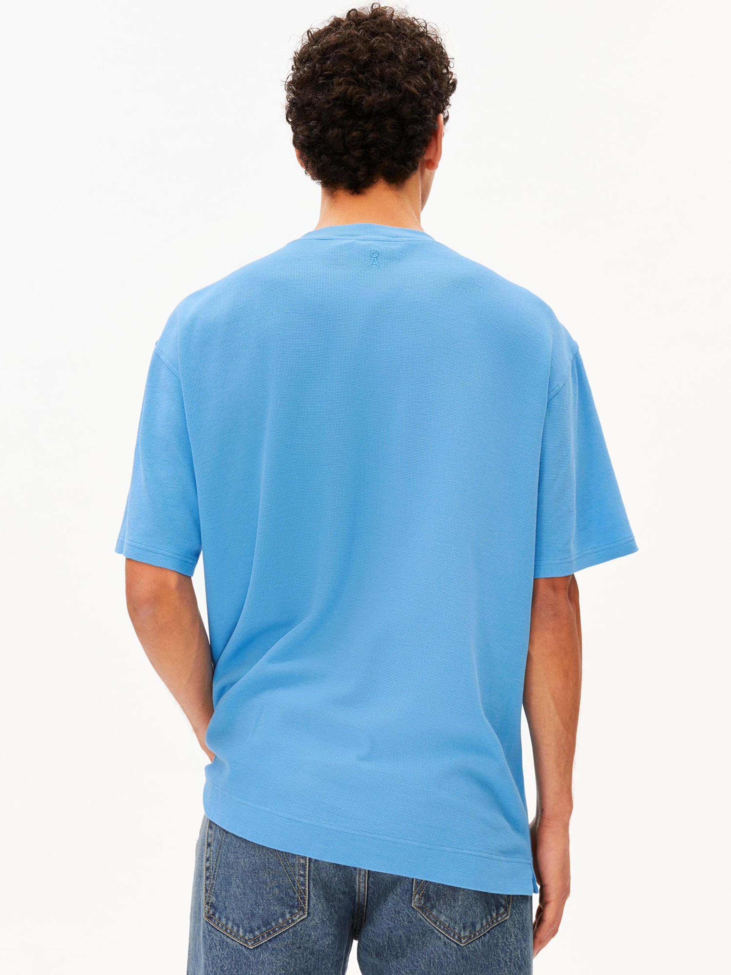 T-Shirt ARMEDANGELS en bleu : devant