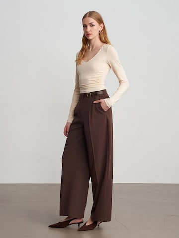 Wide Leg Pantalon Dilvin en marron