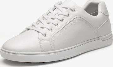 Bruno Marc Sneakers in White: front