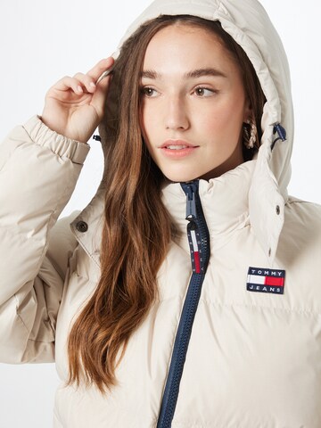 Tommy Jeans Jacke 'Alaska' in Beige