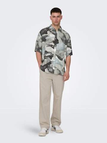 Only & Sons - Ajuste confortable Camisa 'Bud' en gris