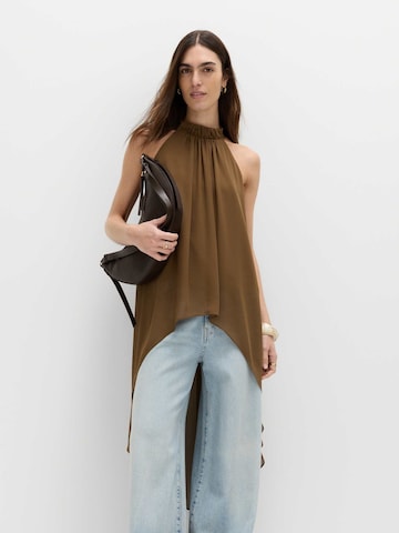 Top di Marks & Spencer in marrone: frontale