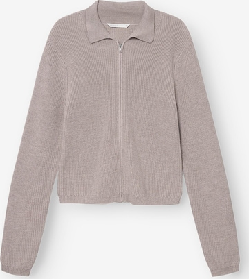 rethinkit studios Gebreid vest 'Keep Me' in Beige: voorkant