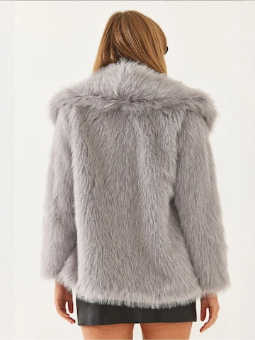 Bianco Lucci Tussenmantel in Grijs