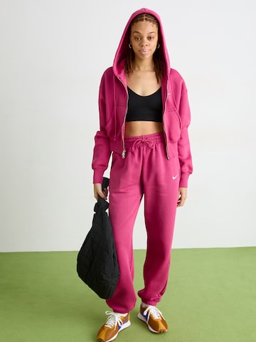 Nike SportswearTapered Hlače 'Phoenix Fleece' - roza boja