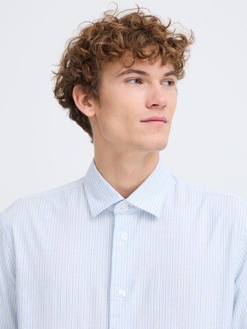 Casual Friday - Ajuste confortable Camisa ' CFBostrom ' en azul