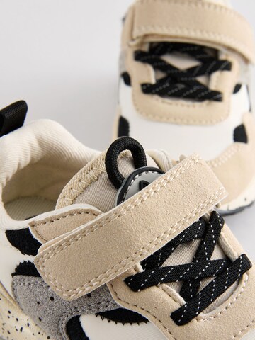 Next Sneaker in Beige