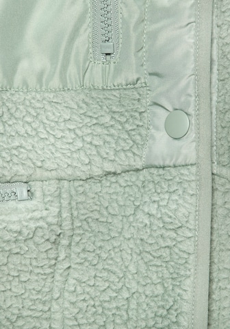 Veste en polaire VIVANCE by LASCANA en vert