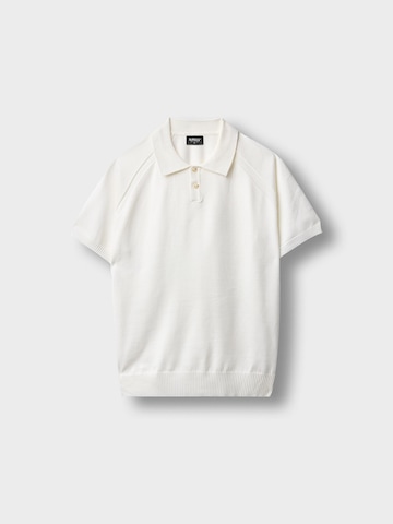 Burocs Shirt in Weiß: Vorderseite