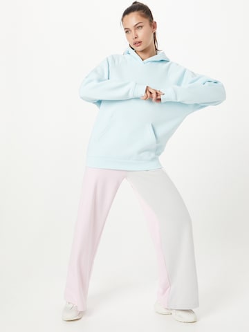 ADIDAS SPORTSWEAR Sport sweatshirt 'All Szn Fleece friend' i blå