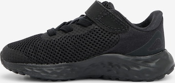 new balance Sneakers ' Arishi v4' in Zwart: voorkant