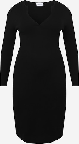 Rochie de la Calvin Klein Curve pe negru: față