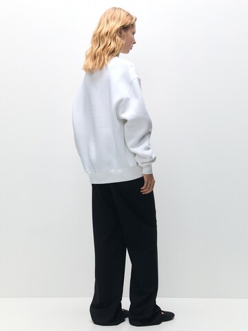 Pull&Bear Sweatshirt in White