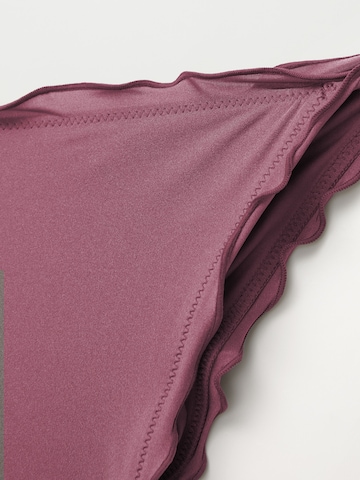 Pull&Bear Bikini bottom in Red
