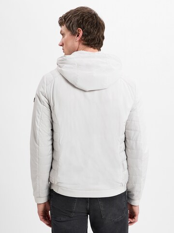bugatti Jacke in Beige