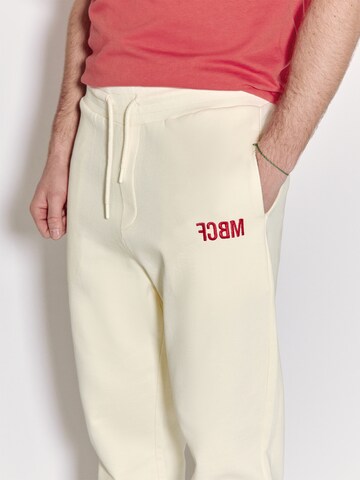 FCBM Tapered Broek 'Hans' in Beige