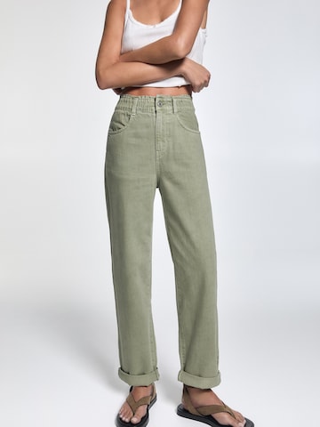 Pull&Bear Loosefit Jeans i grøn: forside