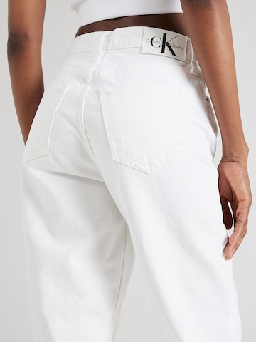 Regular Jean 'MOM Jeans' Calvin Klein Jeans en blanc