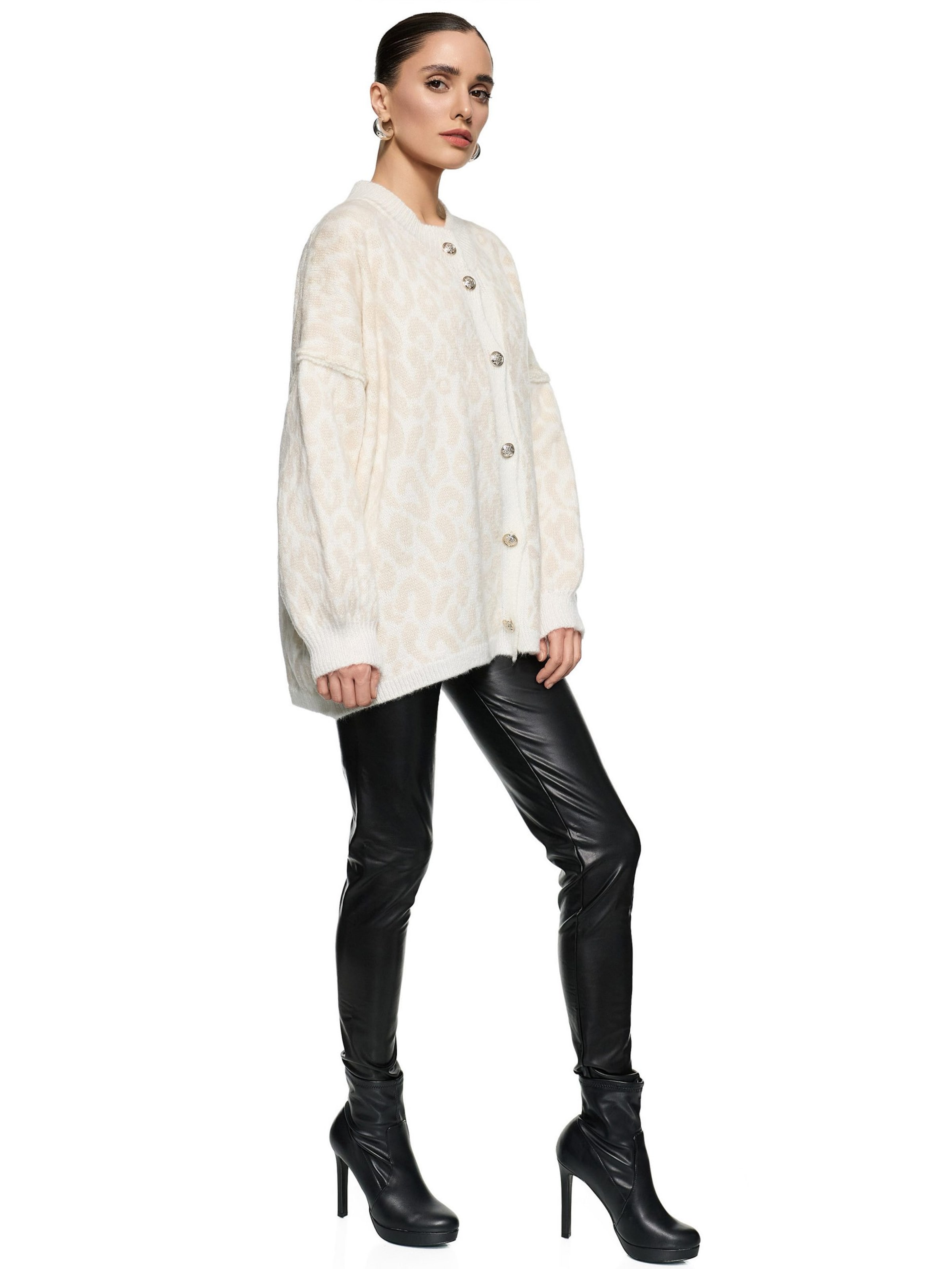 Worldclassca Oversized Cardigan in Beige