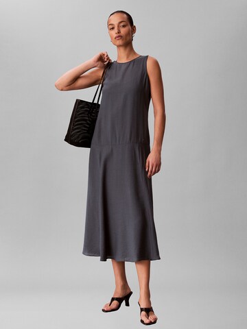 Robe Calvin Klein Jeans en bleu