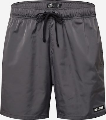 HOLLISTER Board Shorts in Grey: front