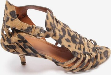 Givenchy Sandals & High-Heeled Sandals in 39,5 in Brown: front