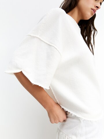 Sweat-shirt Pull&Bear en blanc