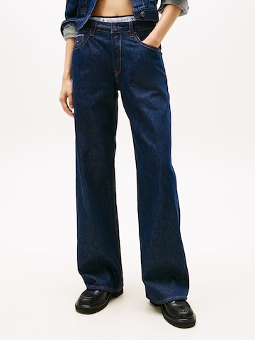 Tommy Jeans Bő szár Farmer 'Mia' - kék: elől