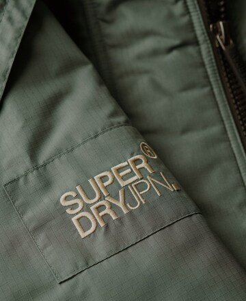 Veste mi-saison Superdry en gris