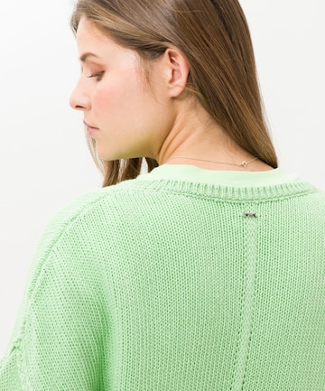 BRAX Sweter 'Lisa' w kolorze zielony