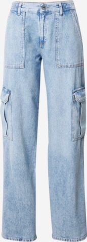 QS Wide leg Cargo Jeans in Blue: front