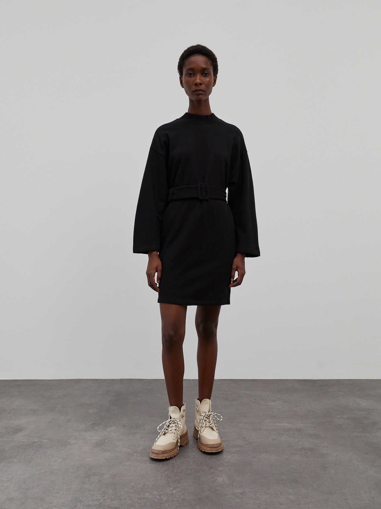 EDITED Produits Robe 'Antonella' noir